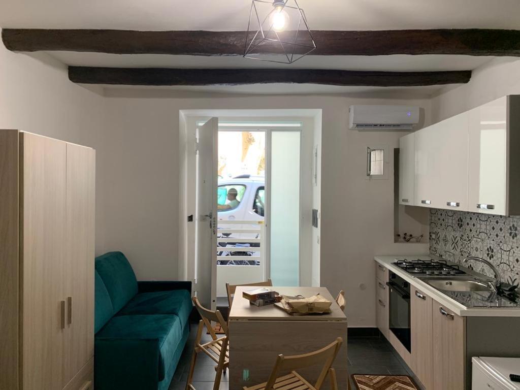 Appartamento Viky House Chiaia Napoli Esterno foto